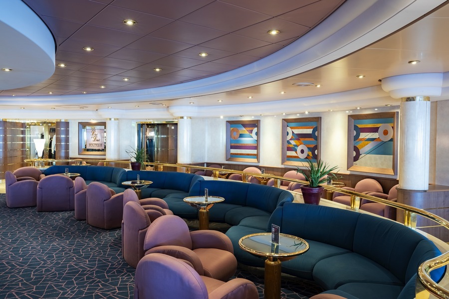 MSC Cruises MSC Opera Piazza di Spagna Lounge 5 ©MSC Rights - Ivan Sarfatti.jpg